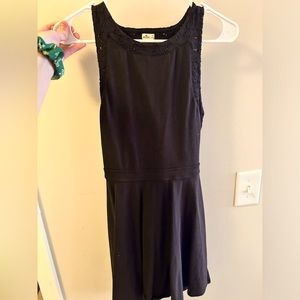 Black Backless Flowy Mini Dress - Meduim